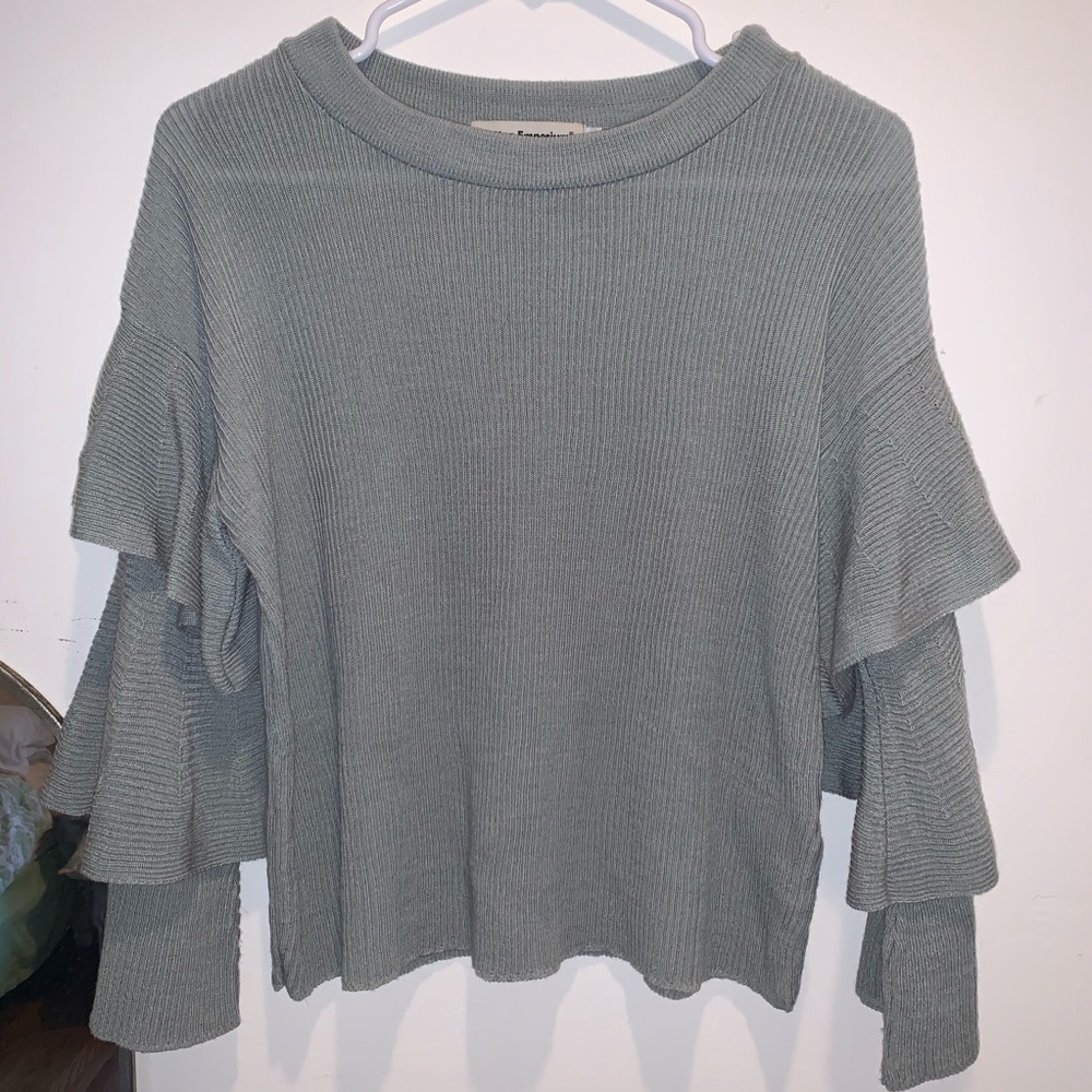 Grey ribbed sweater